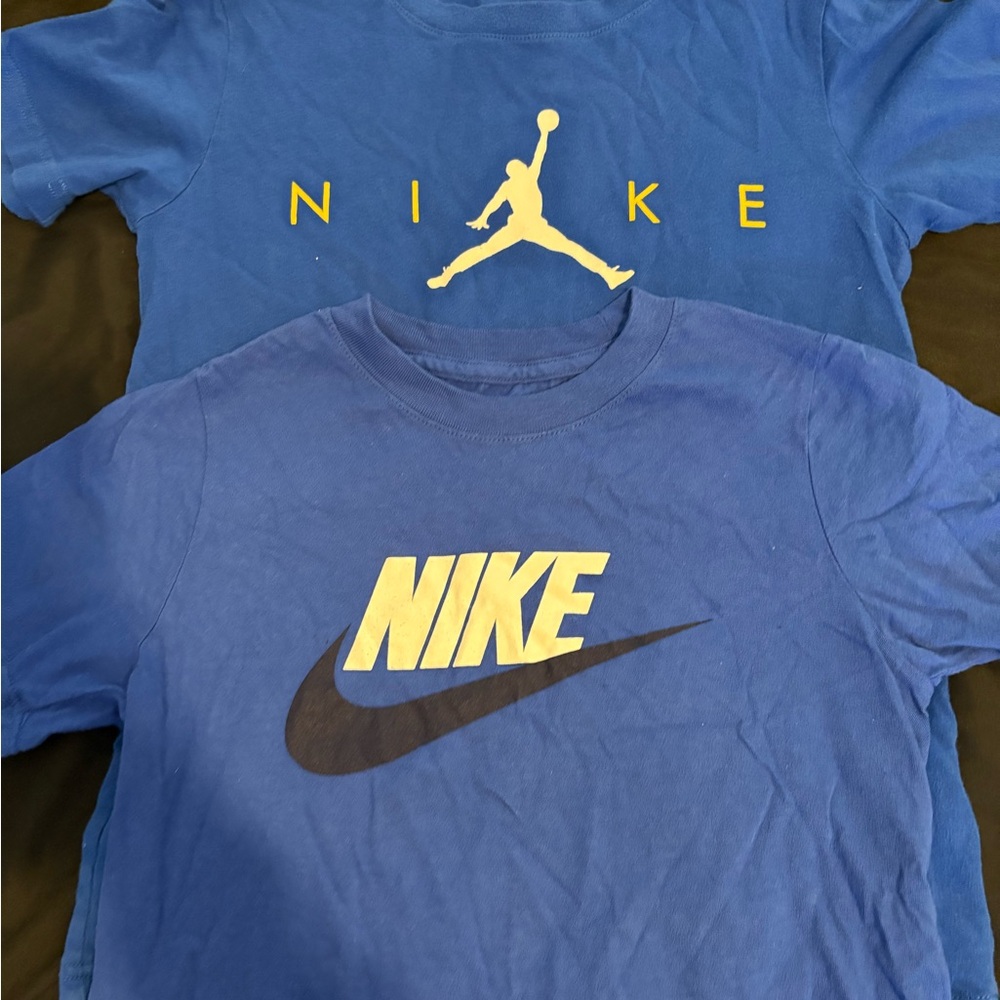 Nike Blue Graphic T-Shirts